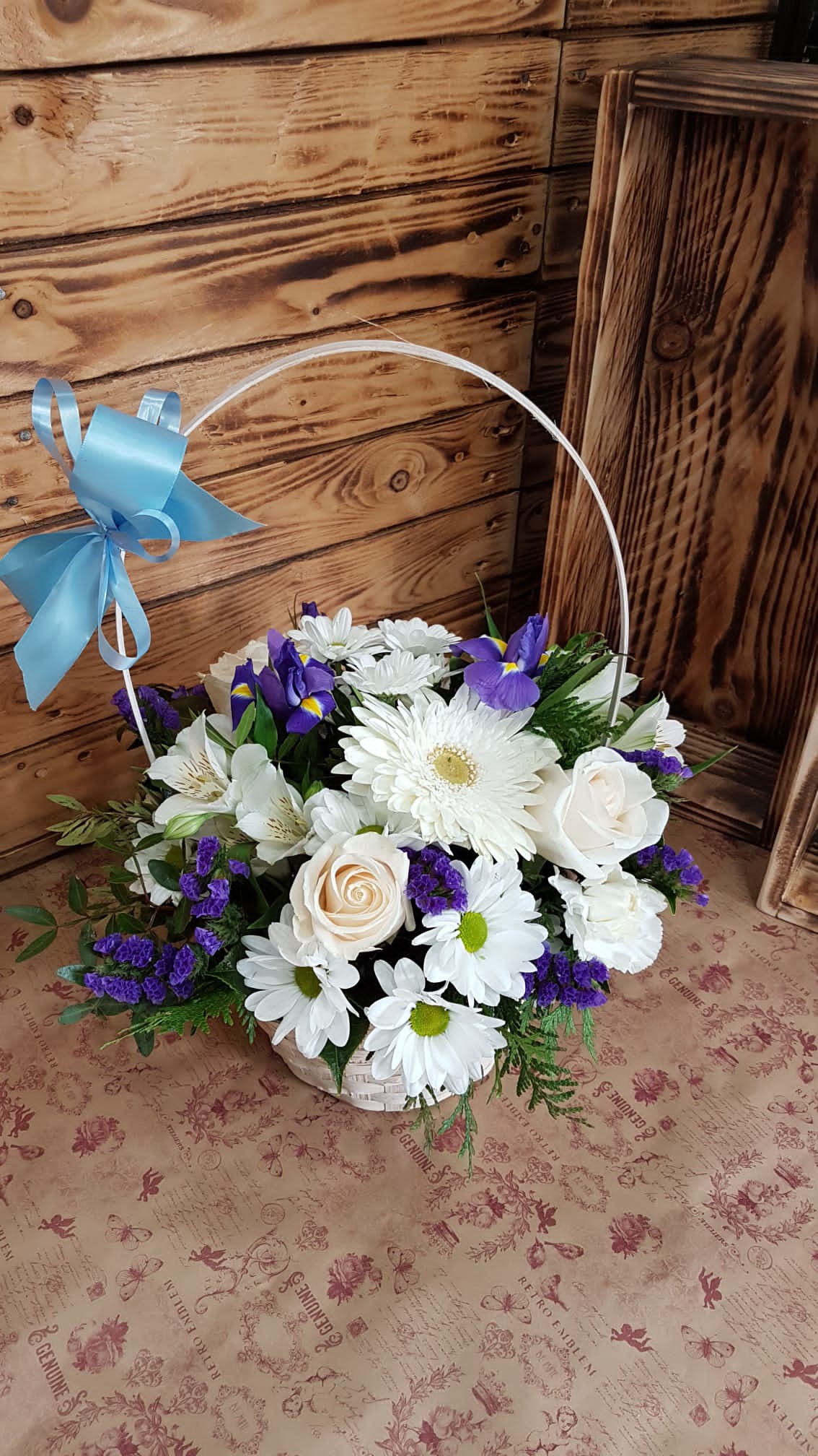 Cesta flor nacimiento niño